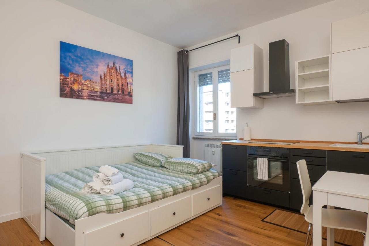 I Host Apartment - Fiuggi 59 Milan Extérieur photo